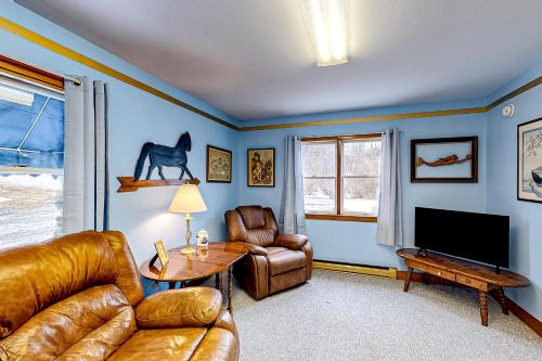 Blue Lagoon Escape Unit-A