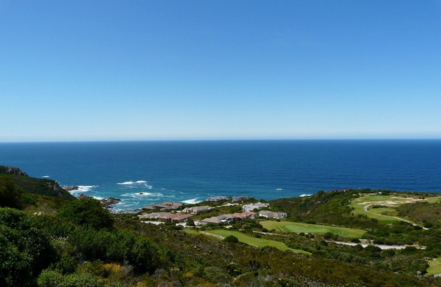 Blue Ocean Villa - Luxury villa with sea views on Pezula Golf Estate