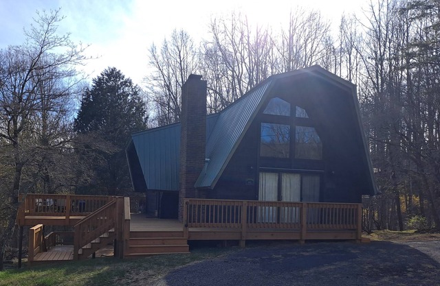 Blue Ridge Parkway Mountain Retreat