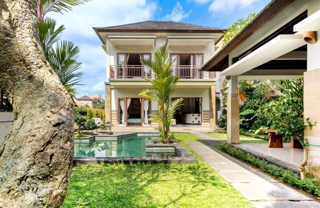 Blue Swing Villa with 3BR and Spacious Pool