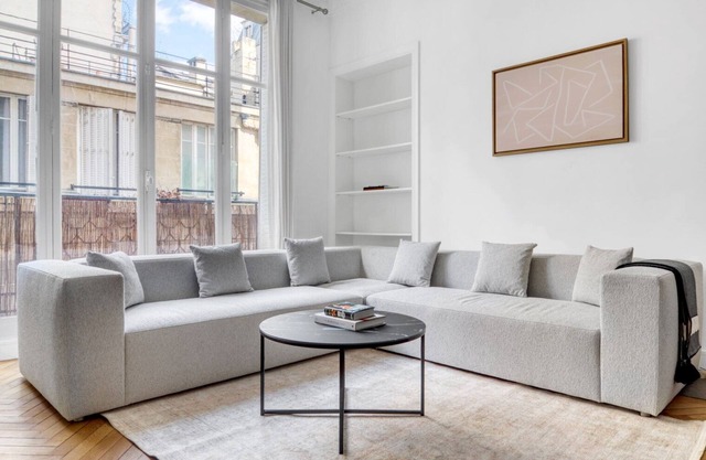 Blueground | Passy, elevator, nr Seine