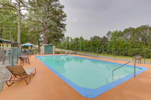 Boat, Swim and Hike Cottage Near Greers Ferry Lake!