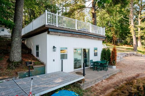 Boathouse on Arbutus Lake