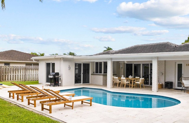 Boca Belle - Exquisite Beach Oasis - Heated Pool