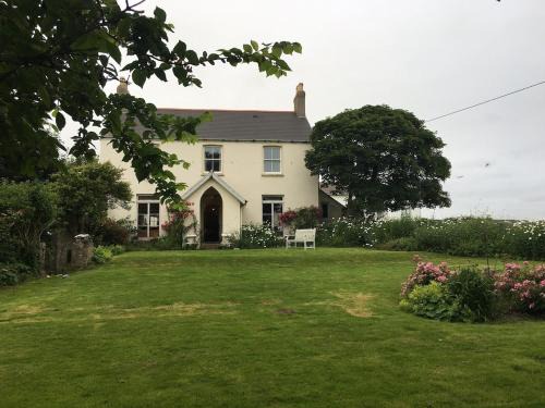 Boho Family Escape near Dunraven Bay with Sea Views