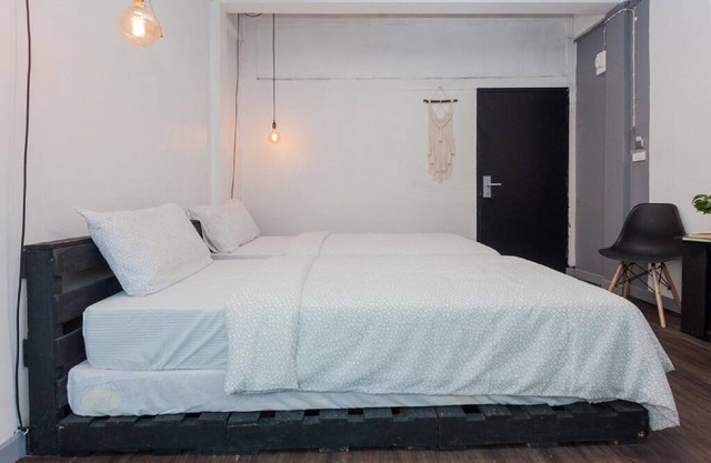 Boho Twin Room near Khaosarn Road