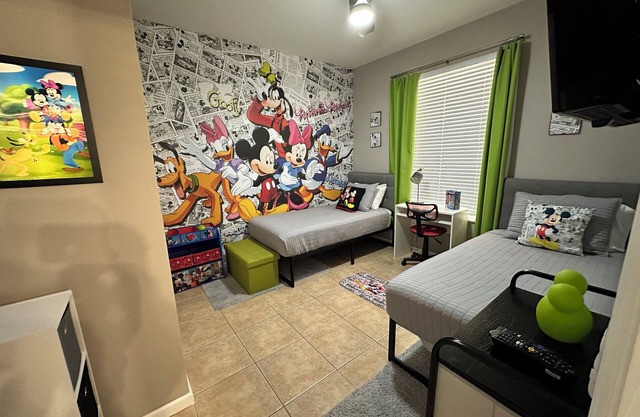 Bongos Disney Pad; Themed First Floor Gated Resort Condo.