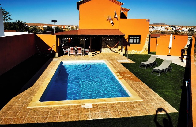 Bonita Casa con Piscina - Casa Mar y Tierra