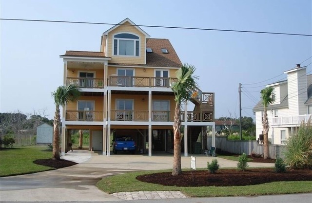 Book now for 2026 vacation! Great Family home! 1:30 check-in with no wait!