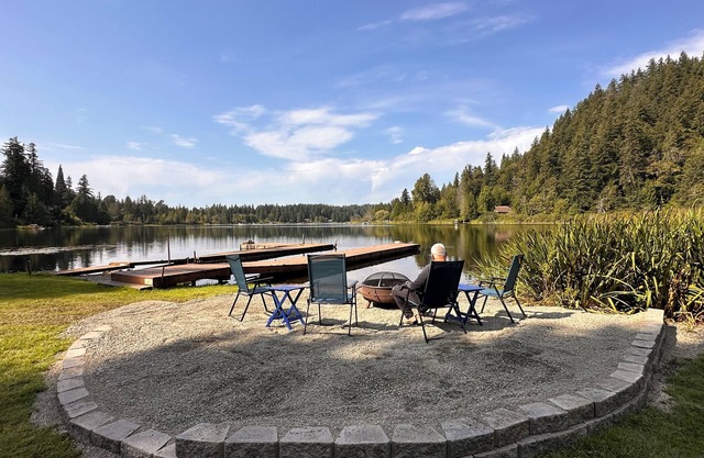 Book now for 2026 World Cup - Private no stairs house 5 watercraft hiking trails