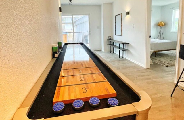 BOOK YOUR EVENT - 4-house complex in Canyon Lake!