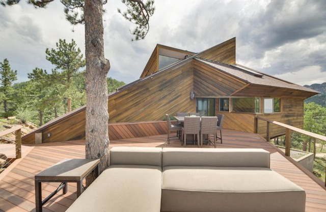 Boulder Barrett House on Mtn Peak with Hot Tub