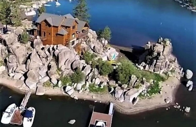Boulder Cove Lakefront Estate Kayaks & SUP