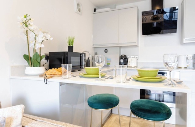 Boutique 1 Bedroom Garden Apartment City Centre