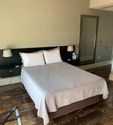 Boutique Hotel Room 7