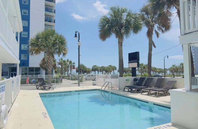 Boutique on the beach, Studio #102 + Pool