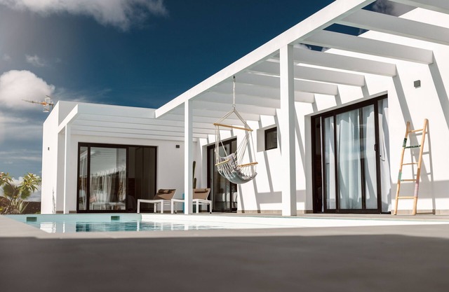 Brand new and modern villa in Lajares (Fuerteventura) with heated pool