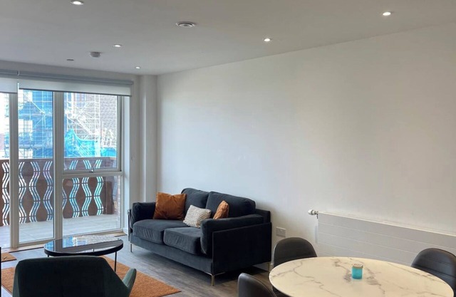 Brand new 1 bed luxury apartment, Balcony with amazing views