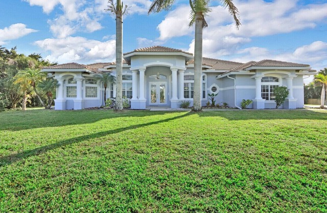 BRAND NEW! 2 Acre Luxury Country Heated Pool Estate Beach and Golf