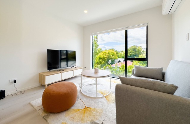 Brand New 2 Bedroom Unit in Albanyn