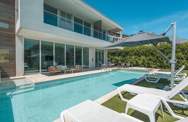 Brand new 4BR Villa at Calablanca