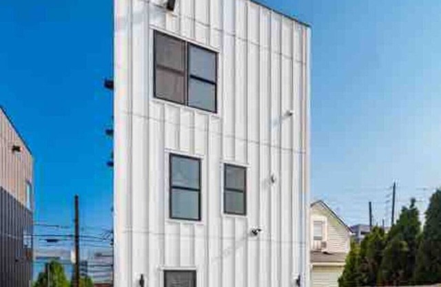 Brand NEW Build, D-Town Views, must See!.!.!.!.!