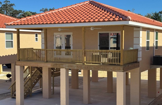 Brand new -Jan 2025- 2 BR, 2 BA villa in TradeWinds, Homosassa