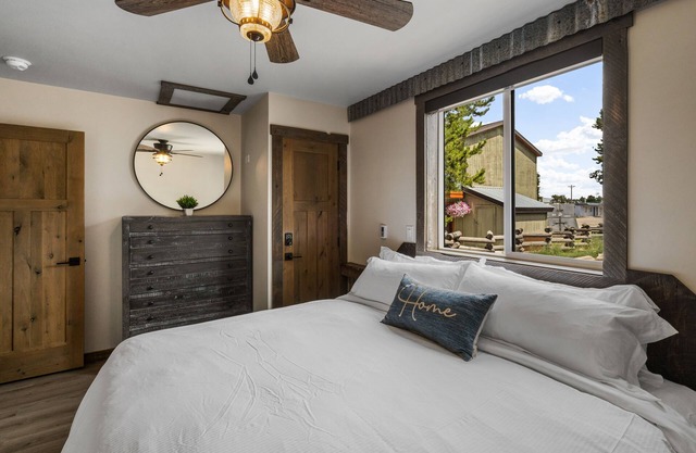 Brand NEW! (Little TuckAway) - The Perfect get away