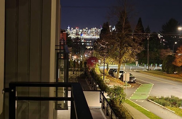 *Brand New Luxury Town Home*