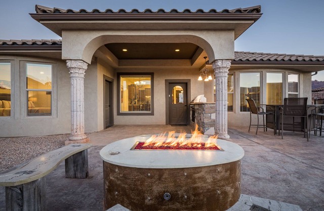 Brand New Luxury Home Near Golf Course