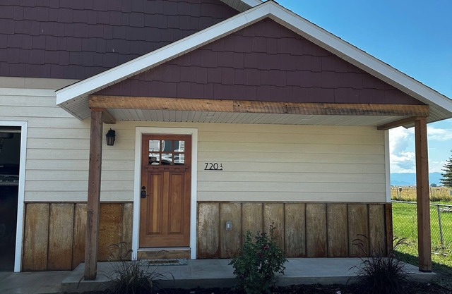 Brand new, spacious, family friendly home near Flathead Lake and Glacier NP.