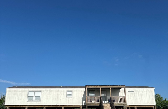 Brand New! Spacious mobile home!