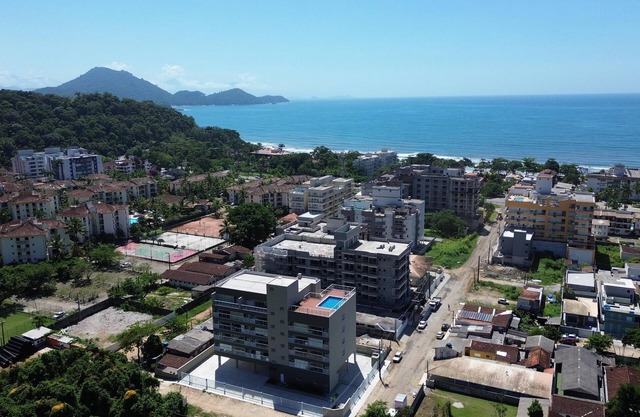 BRAND NEW STUDIO IN PRAIA DAS TONINHAS - 100M FROM THE BEACH, SWIMMING POOL AND SEA VIEW