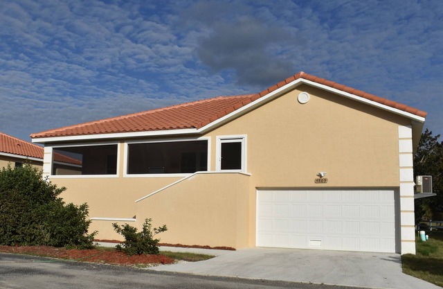 Brand new villa with a large porch overlooking Marina