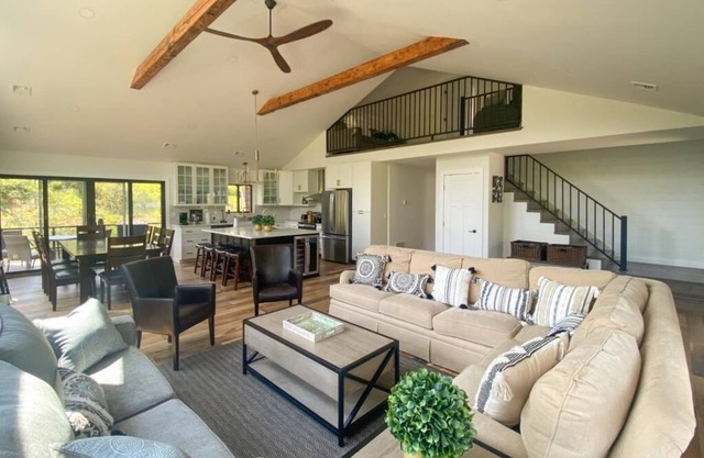 Brand New Waterfront Luxury Home, convenient to CooperstownnAll Star Village