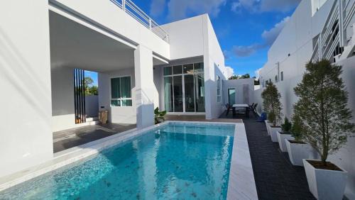 Brandnew 3BDR Pool villa with rooftop near Aonang Beach