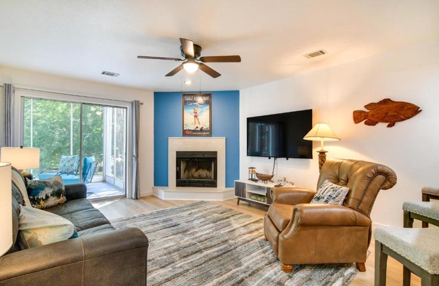 Branson Condo with Screened Patio, Pool Access