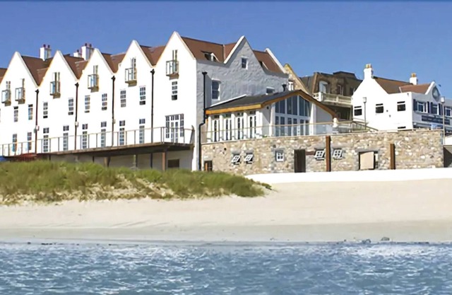 Braye Beach Hotel