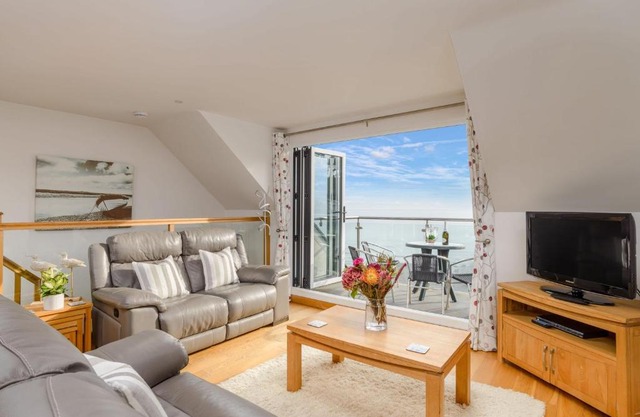 Breakers - Mount Brioni