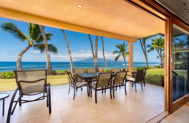 Breathtaking Oceanfront 5 bedroom - Puamana 150-1