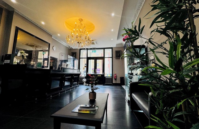 Bridge Park Hotel