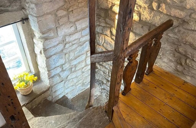 Bridgefoot Cottage - Riverside Patio, Wild Swimming + Hottub