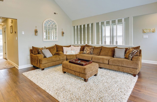 Brigantine Getaway: Walk to the Beach!