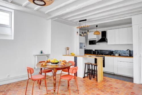 Bright 1BR Near Bastille & Marais - Paris Vacation Rental
