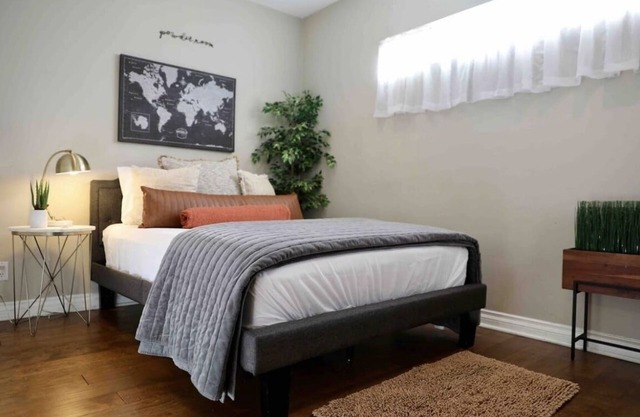 Bright and Charming Guest House (10 mins from LAX)