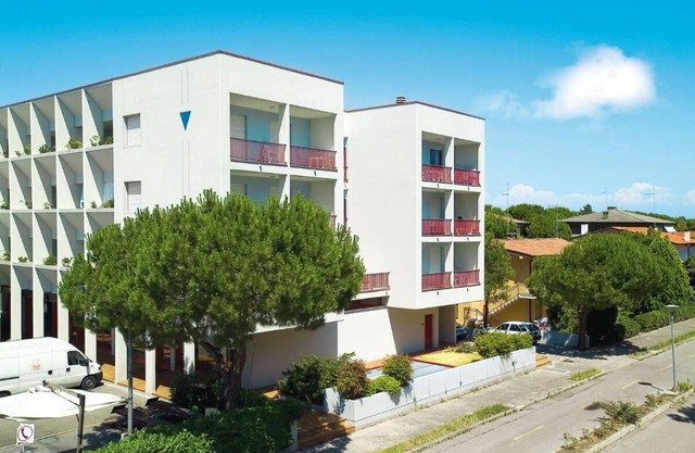 Bright apartment close to the beach by Beahost Rentals