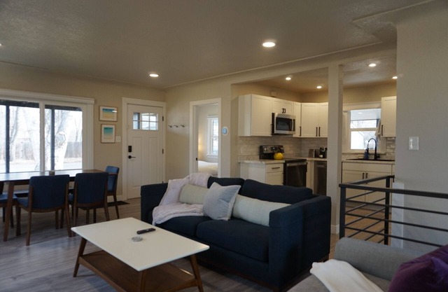 Bright, Cozy & Quiet House