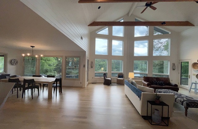 Bright,Modern Lakefront Home - Private Swimming Cove , Pontoon rental available