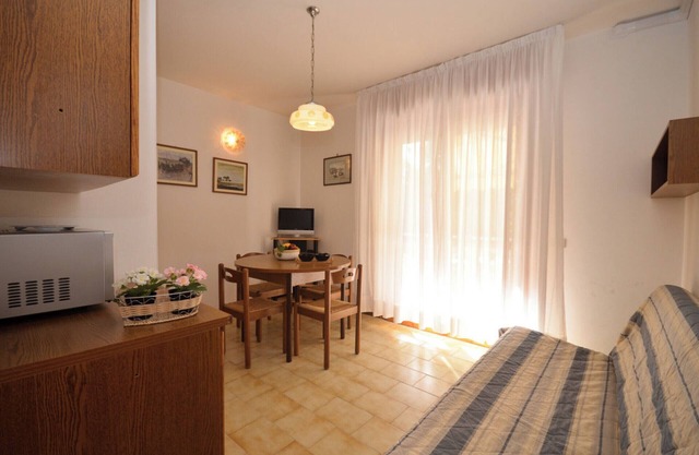 Bright Retreat in a Quiet Area