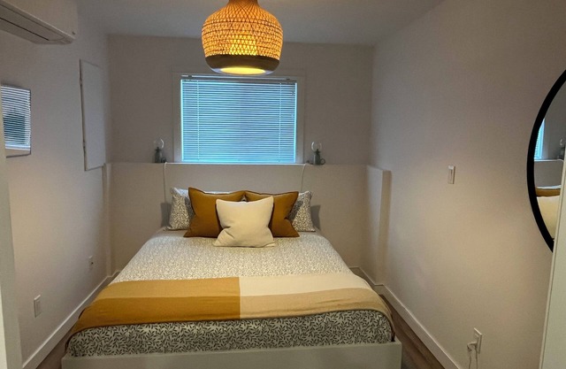 Bright, serene 1 bedroom suite in Colwood